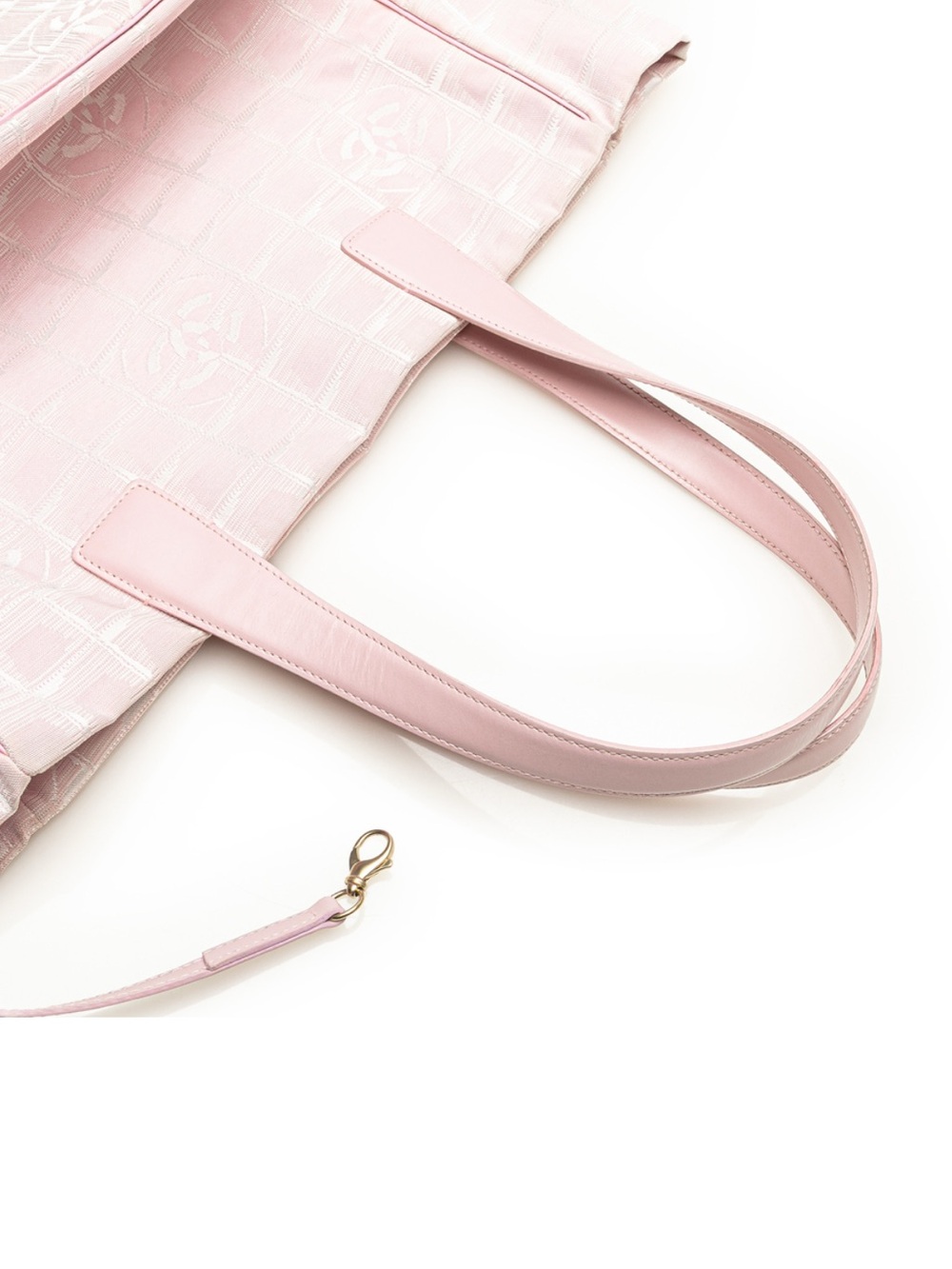 CHANEL pink CC logo Travel Tote - Picture 8 of 16